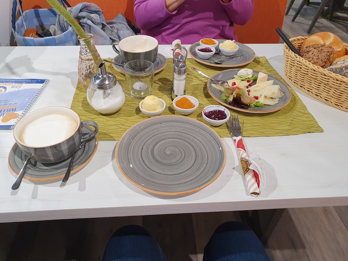 café mittendrin - 73230 Kirchheim unter Teck - Photo 9