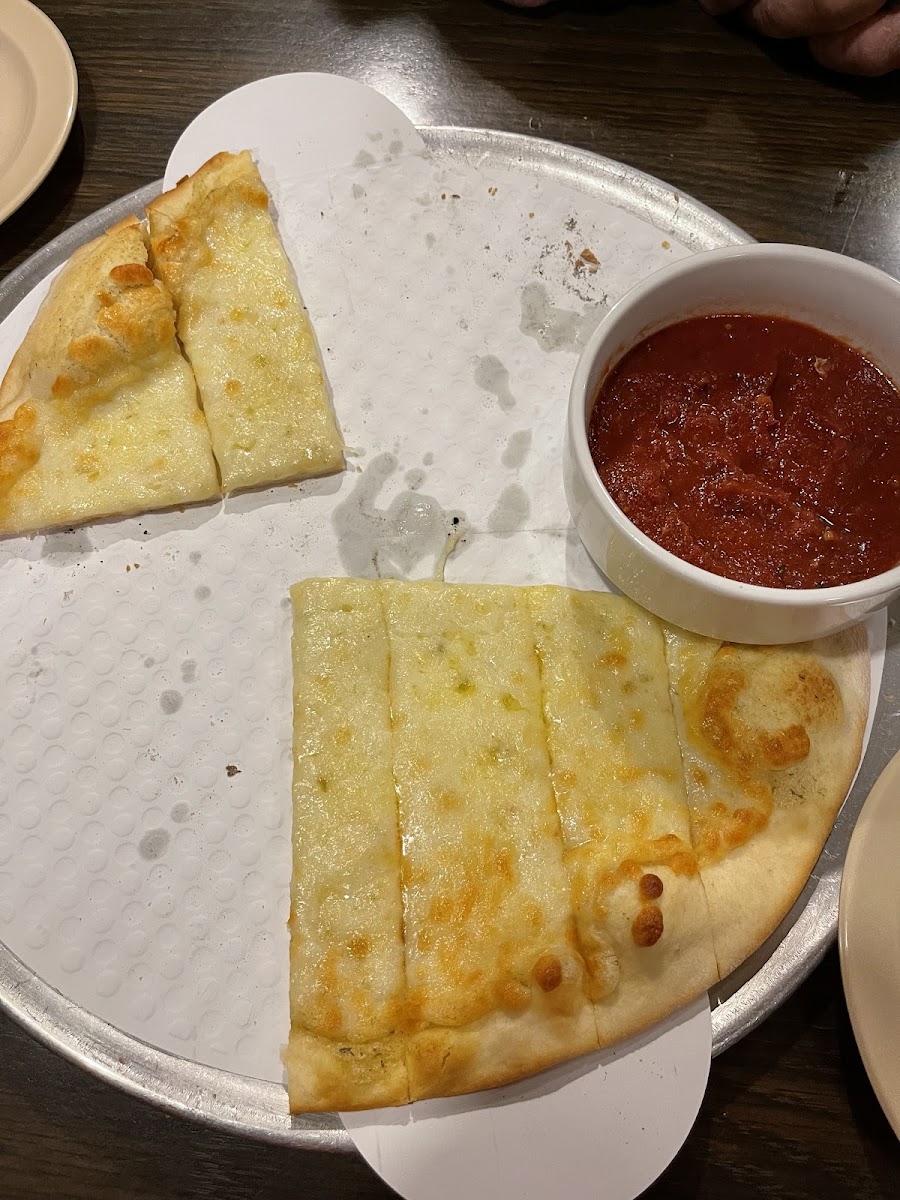 Carbone's Pizzeria - Photo 8