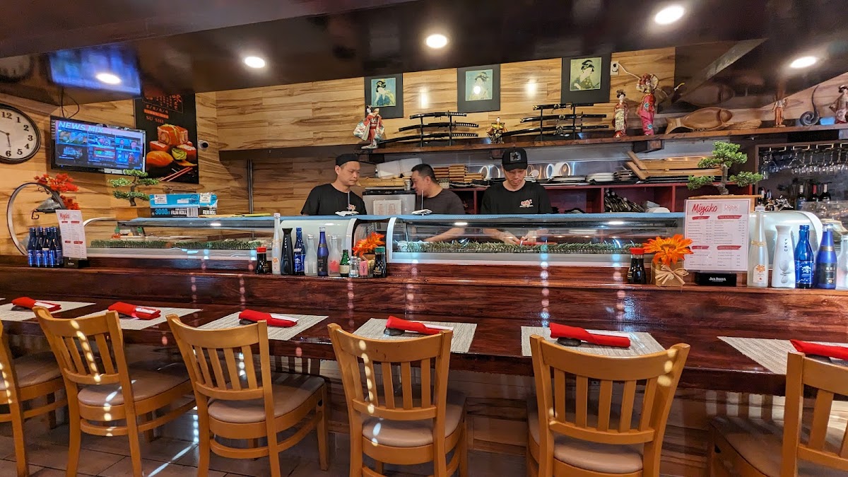 Miyako Japanese Restaurant - Photo 8