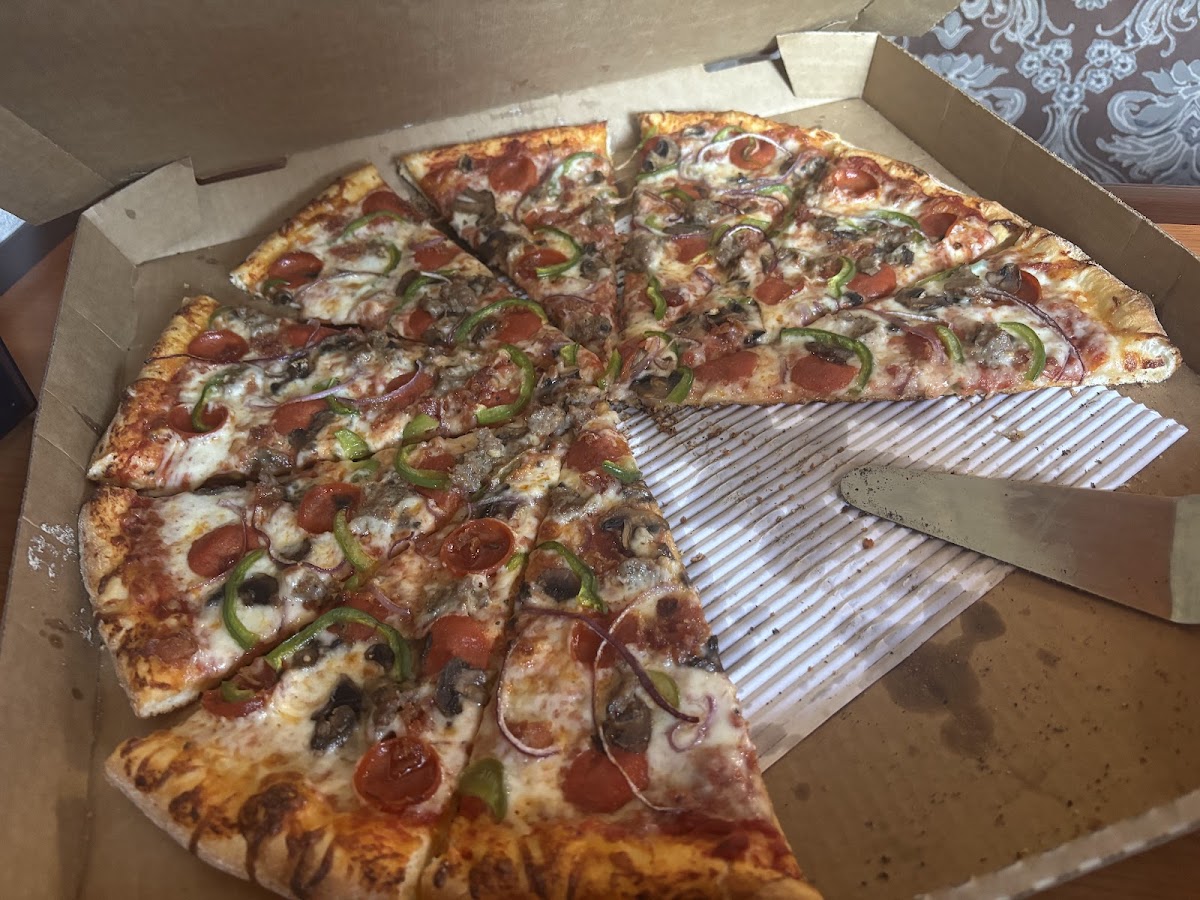 Gateway Pizza - ID 83610 - Photo 1