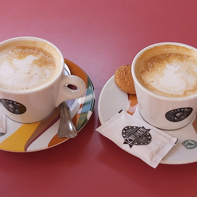 Café Con Leche