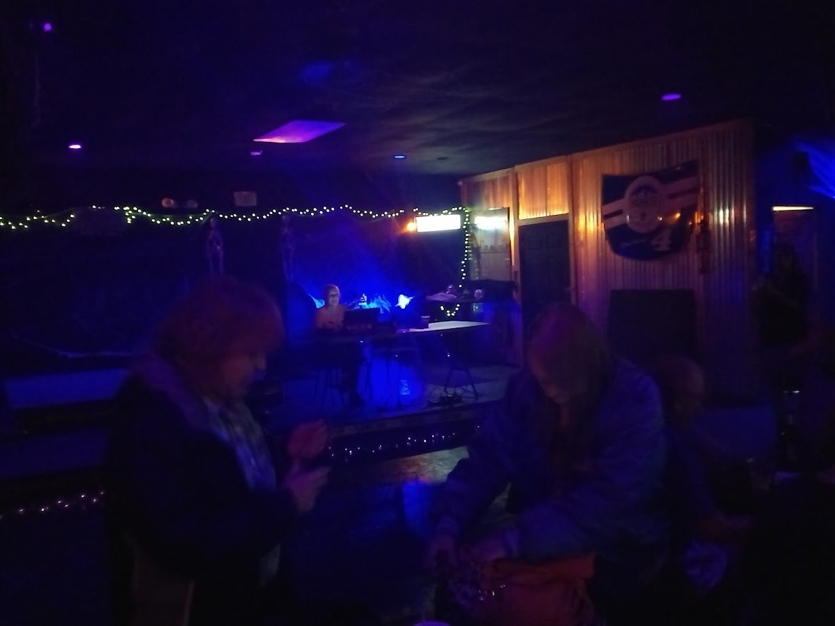 The Mill Bar & Grill - Photo 4