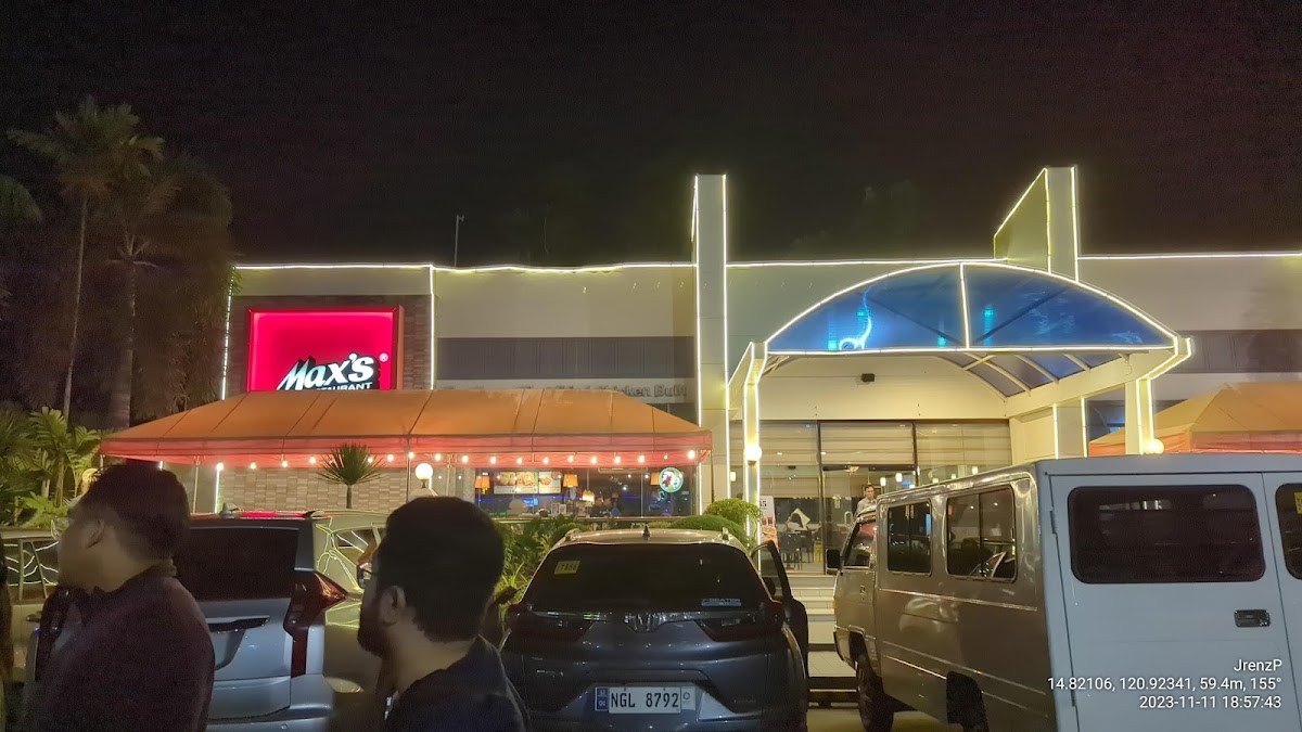 Max's Restaurant - Bulacan - Photo 2