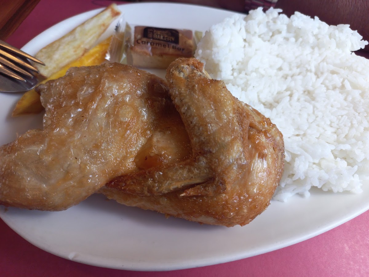 Max's Restaurant - Bulacan - Photo 3