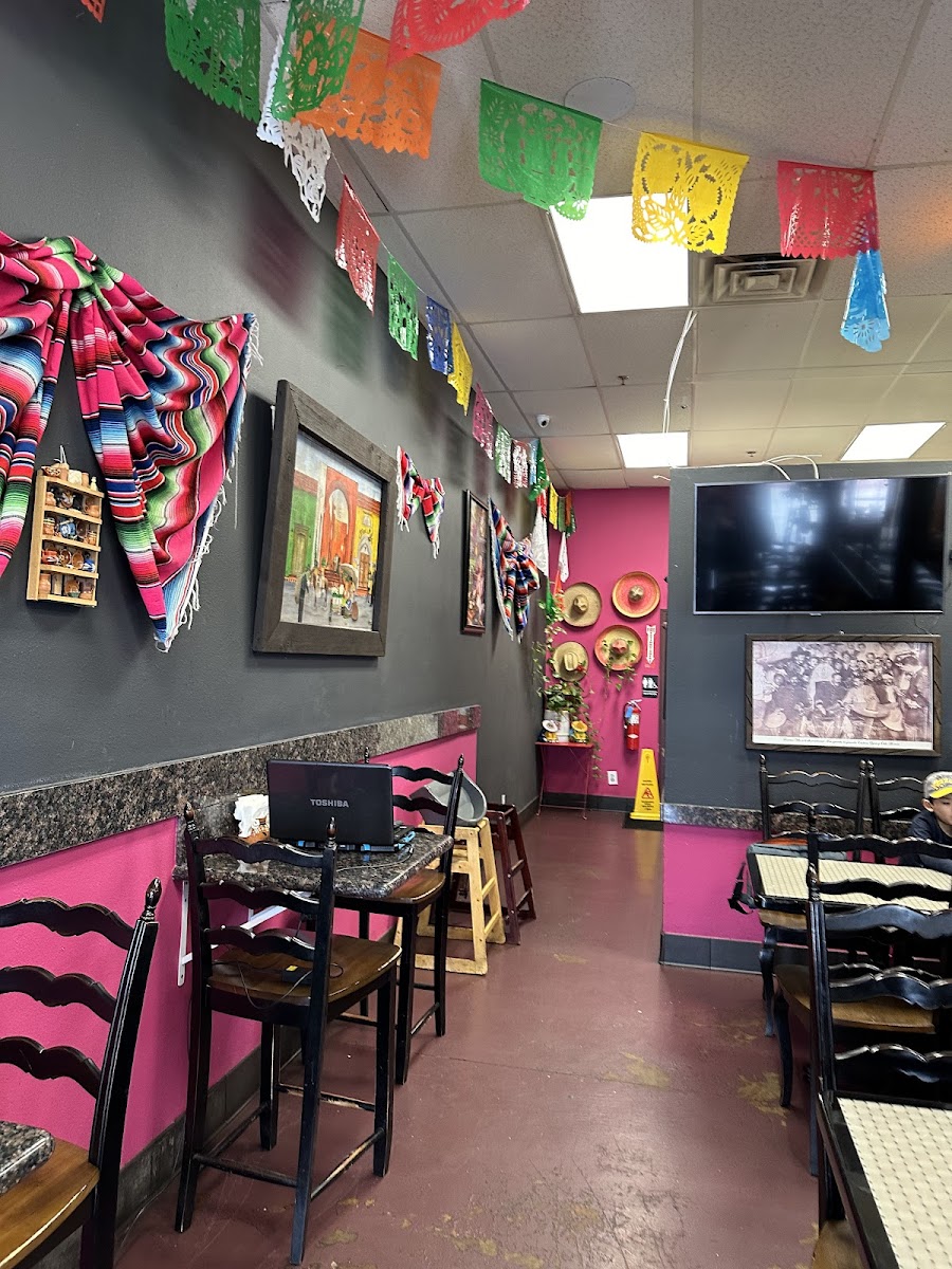 Alex's Tacos - CA 92335 - Photo 5