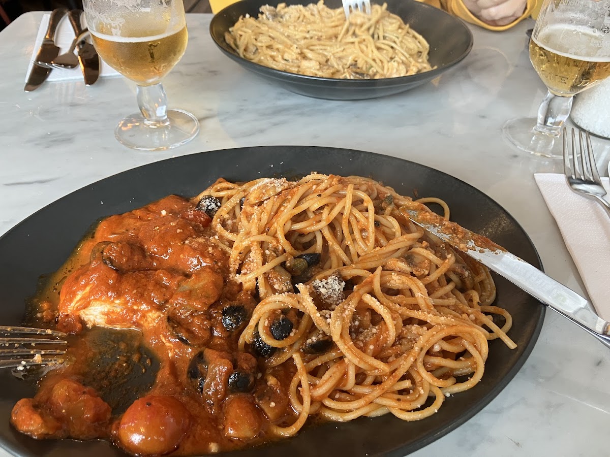 Trattoria Genova - Photo 2