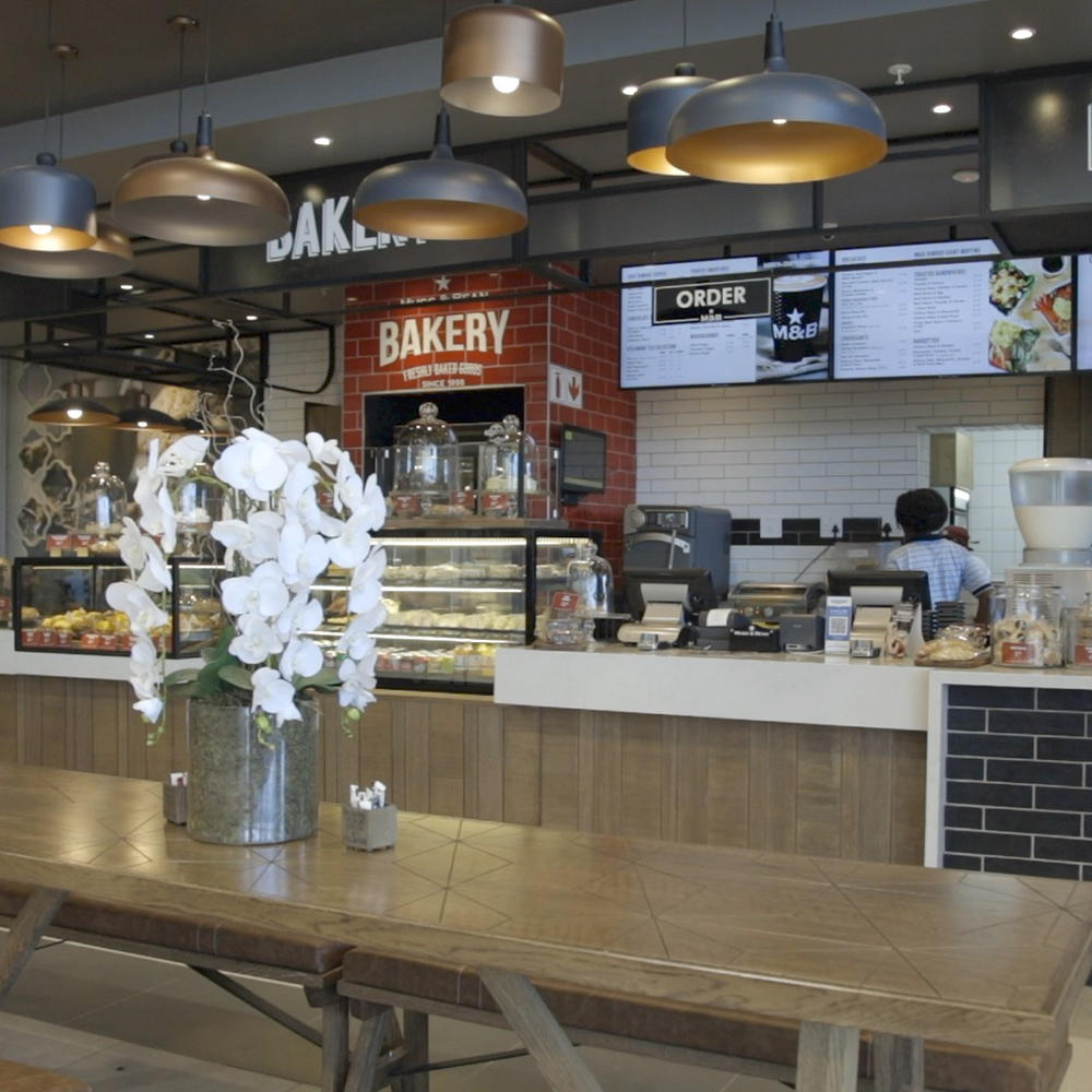 Mugg & Bean On The Move - 7490
