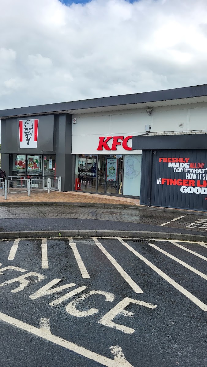 KFC Armagh - Lonsdale Road - Photo 2