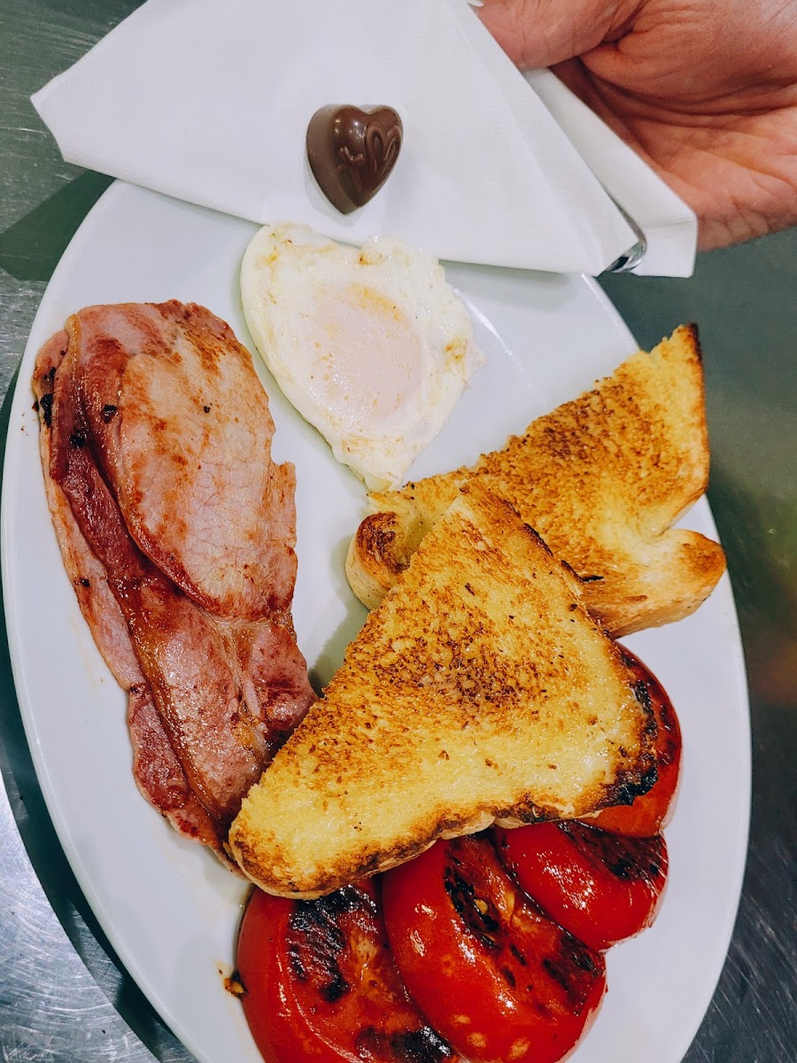 Manor Cafe - Borehamwood WD6 1QX - Photo 6
