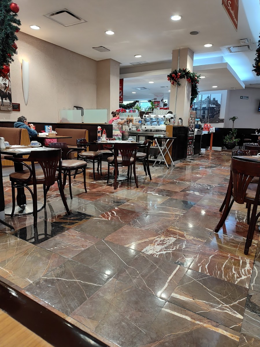 Sanborns - Photo 2