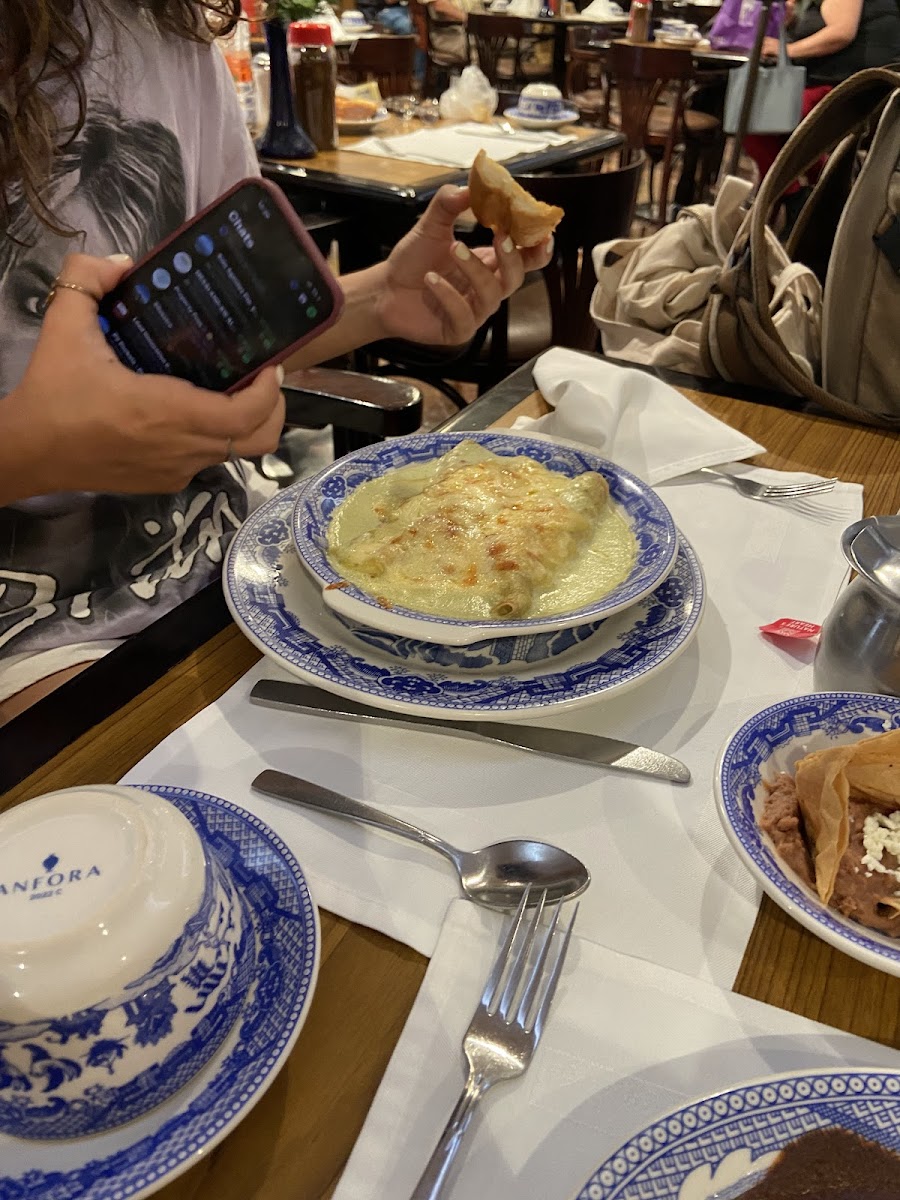 Sanborns - Photo 3
