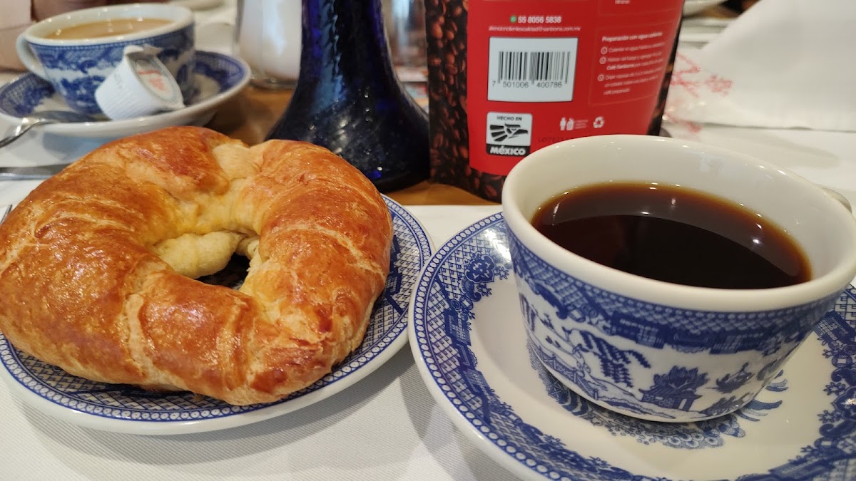 Sanborns - Photo 5