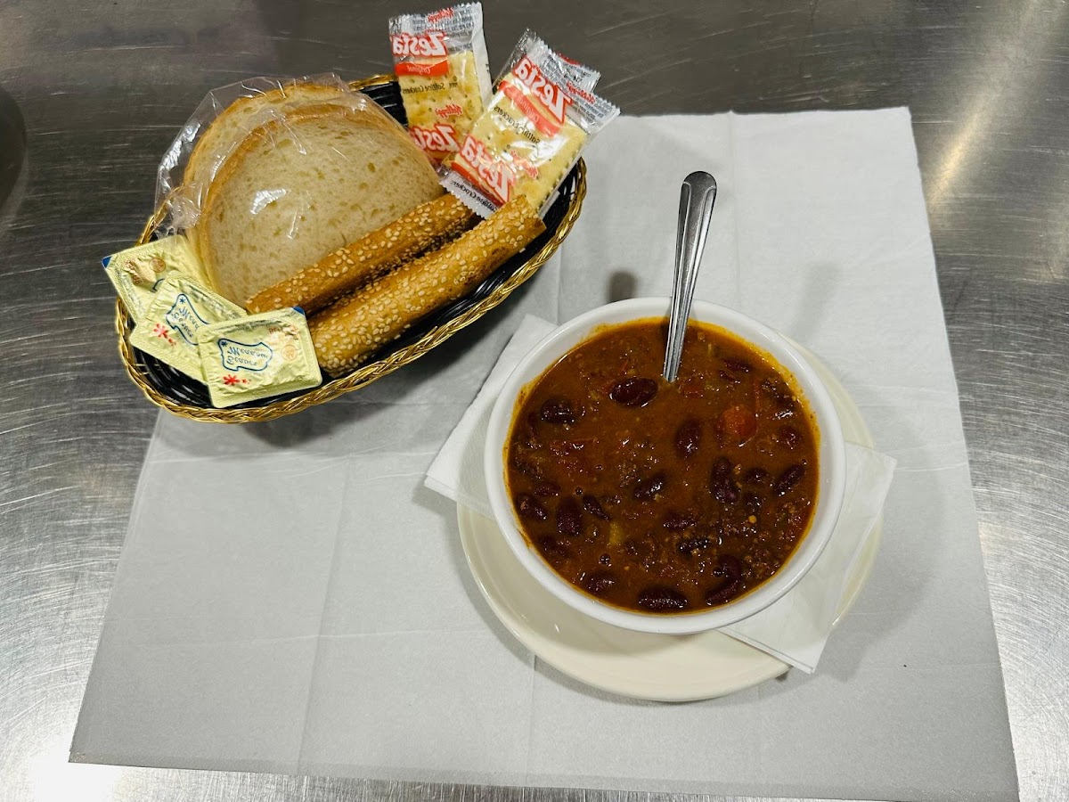 Maxhari’s Family Restaurant - Photo 4