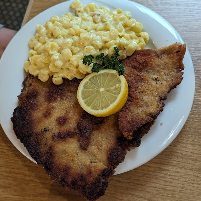 Schnitzel Mit Käsespätzle