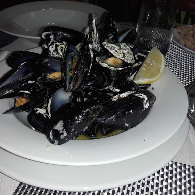 Mussels in Dalmatian Buzara Sauce