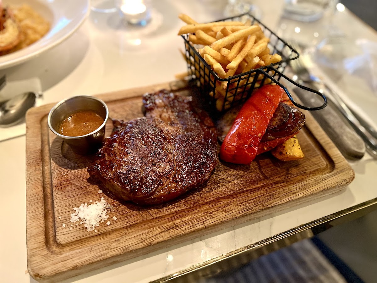 SPAGO - Wan Chai - Photo 6