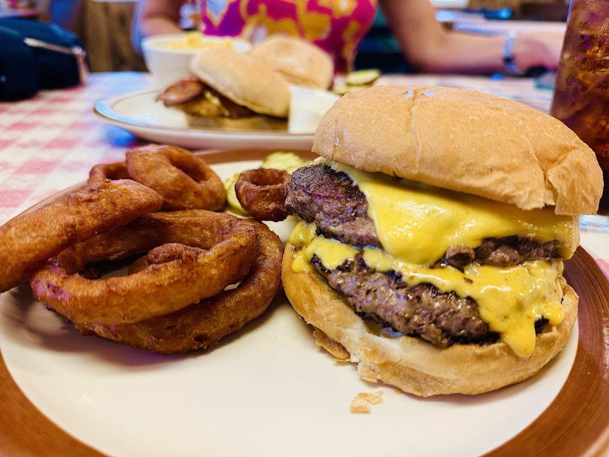 Haigler Country Cafe - Photo 9