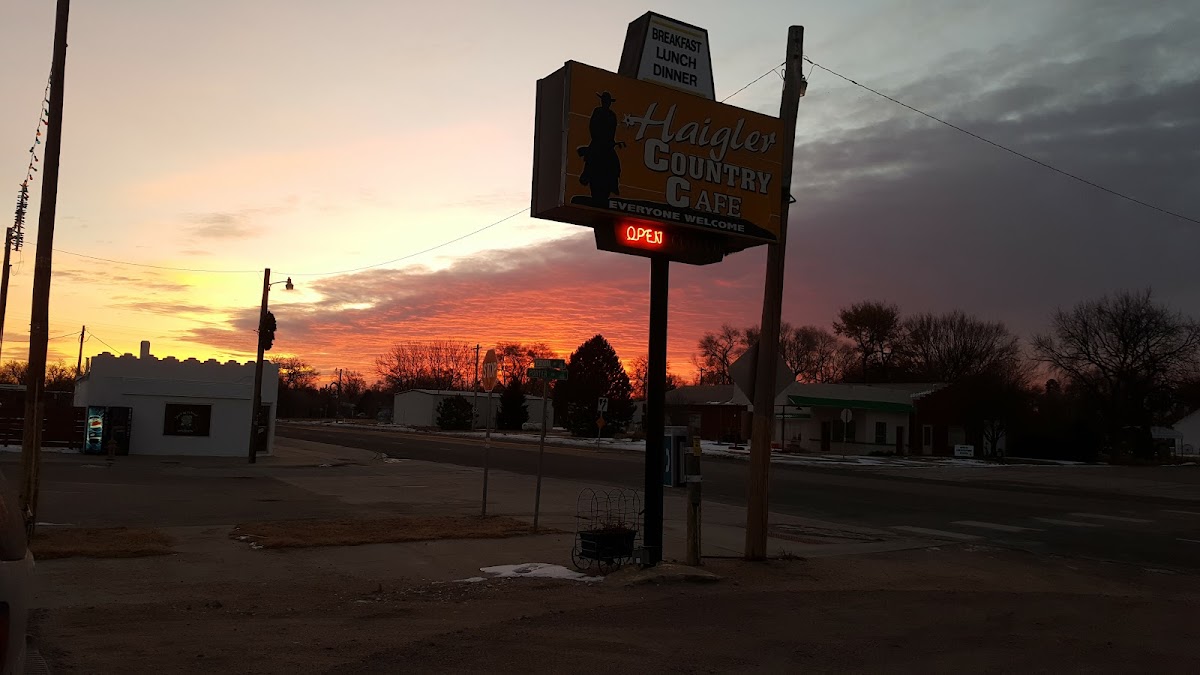 Haigler Country Cafe - Photo 3