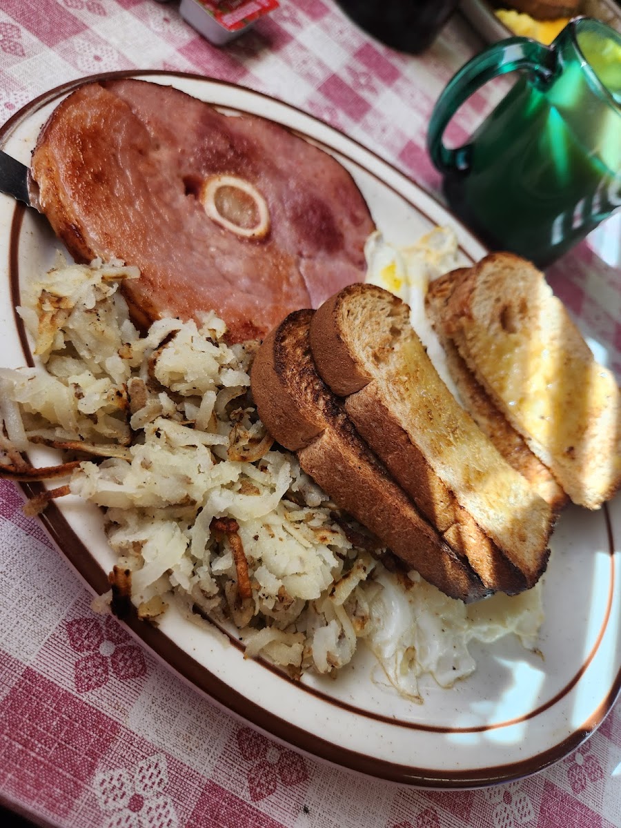 Haigler Country Cafe - Photo 7