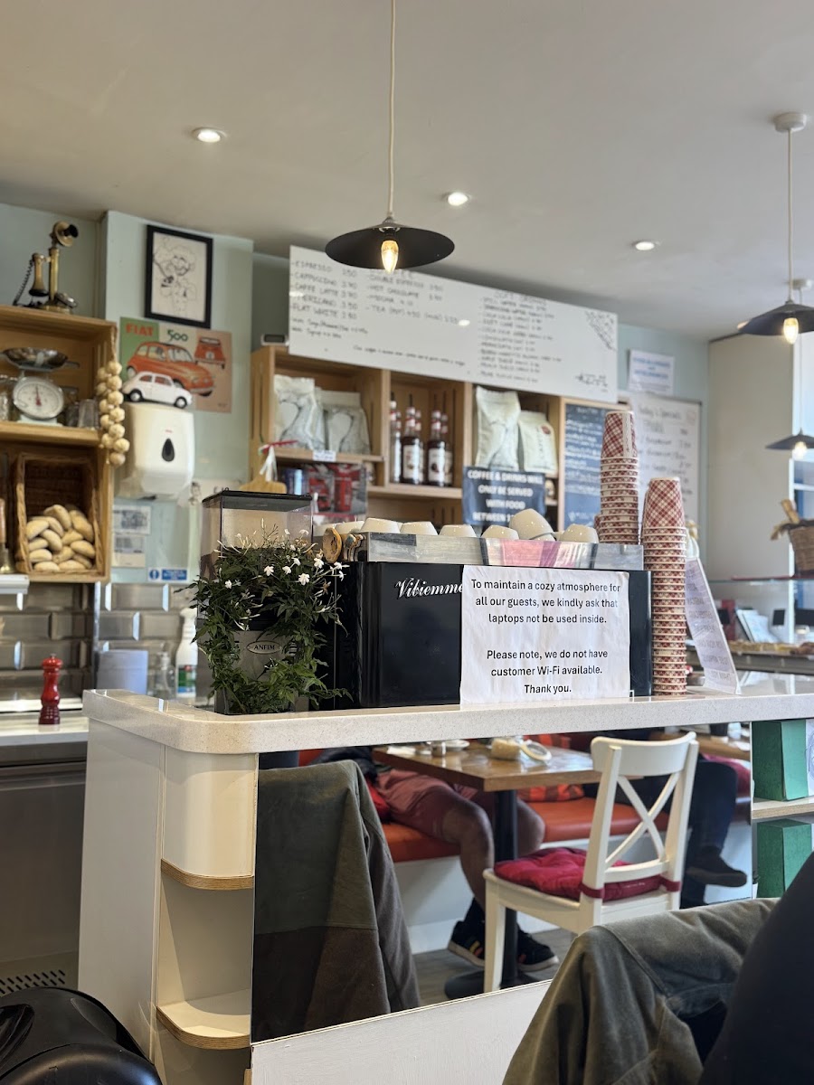 Da Mimmo - London SW20 0RH - Photo 3