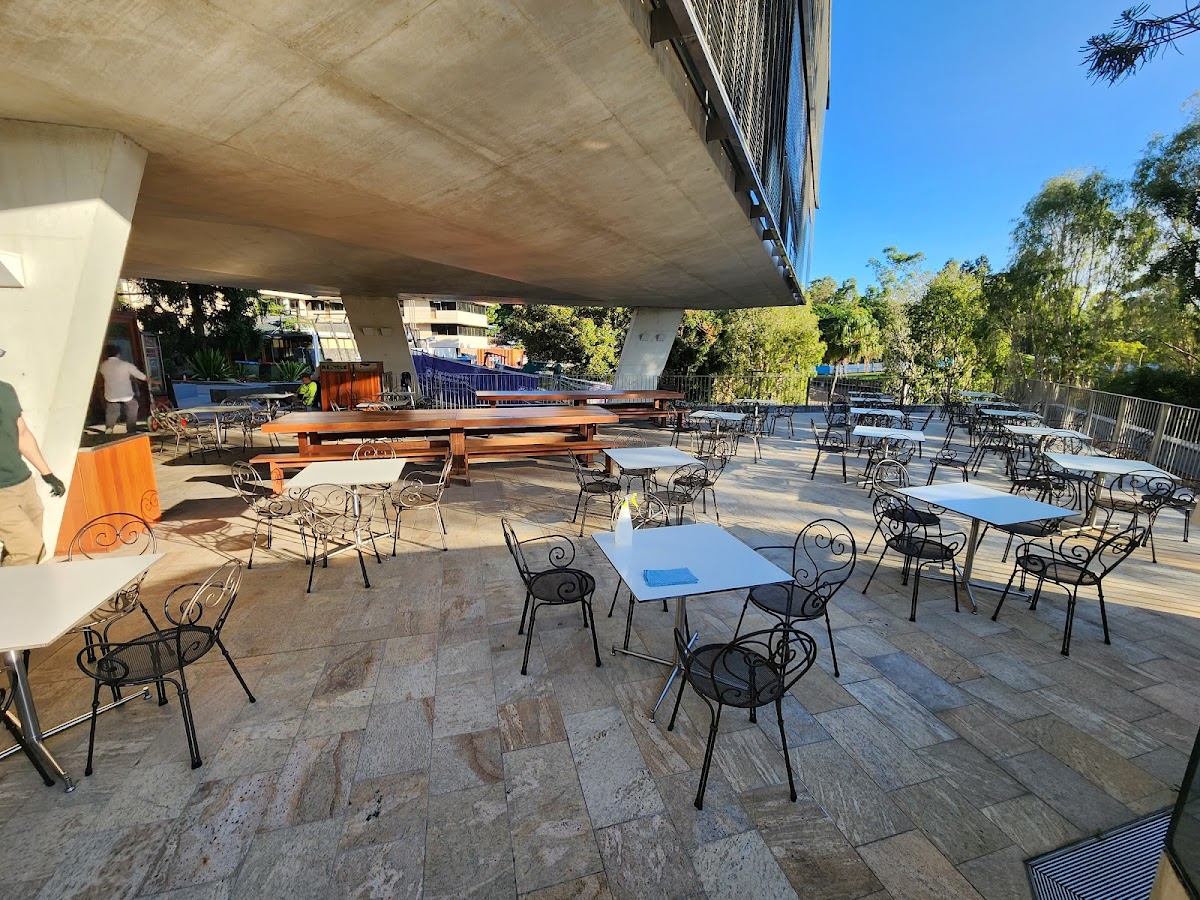 Lakeside Cafe - St Lucia QLD 4067