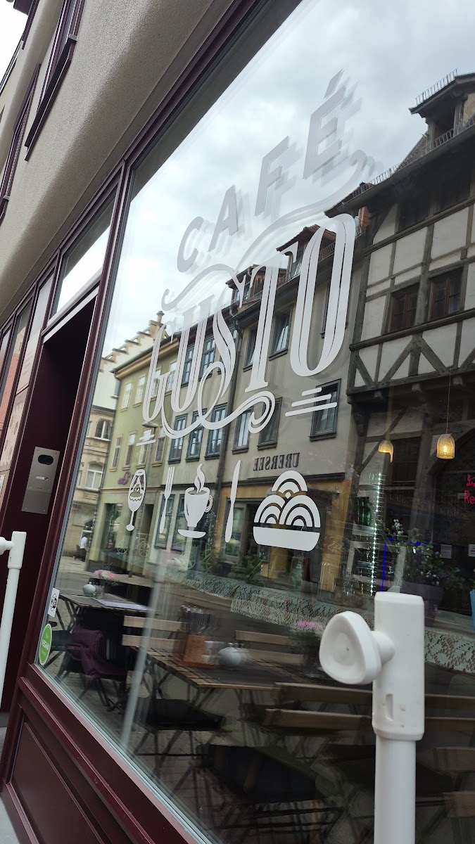 Cafe Gusto - 99084 Erfurt - Photo 1