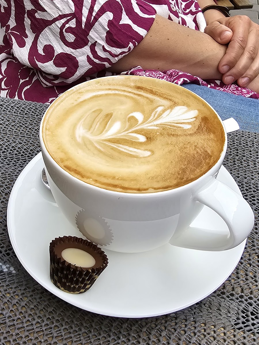 Cafe Gusto - 99084 Erfurt - Photo 5