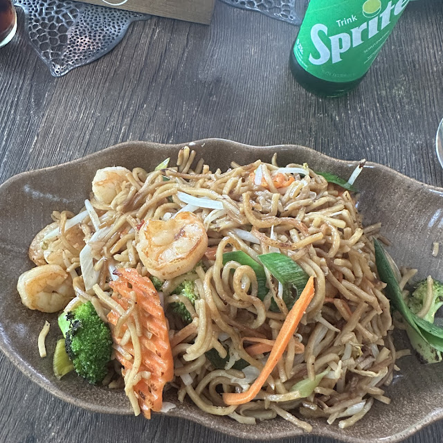 Gebratene Nudeln Mit Garnelen