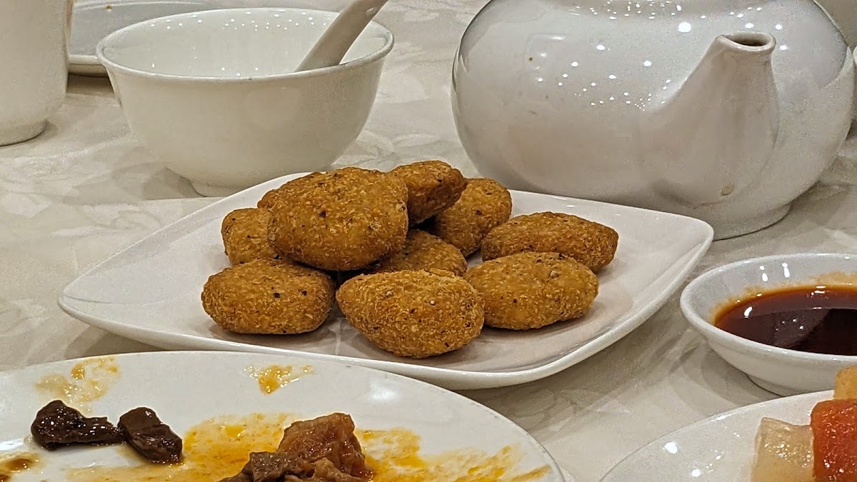 Graceful Vegetarian Restaurant - Photo 8