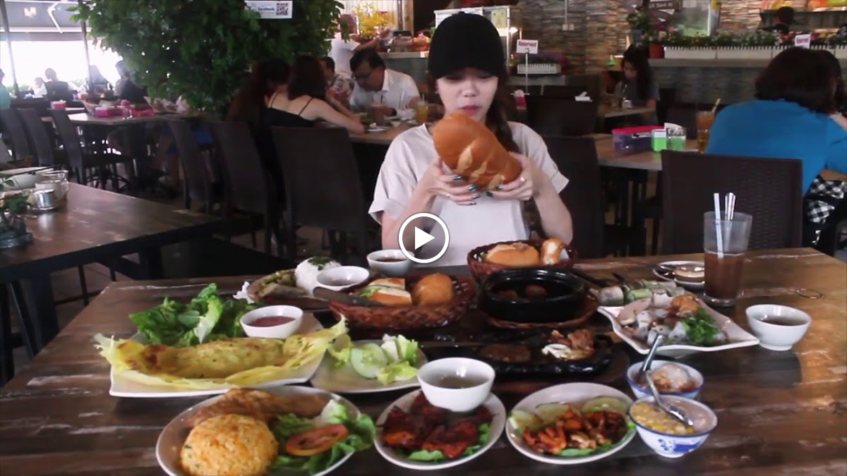 Banh Mi Cafe - Selangor - Photo 1