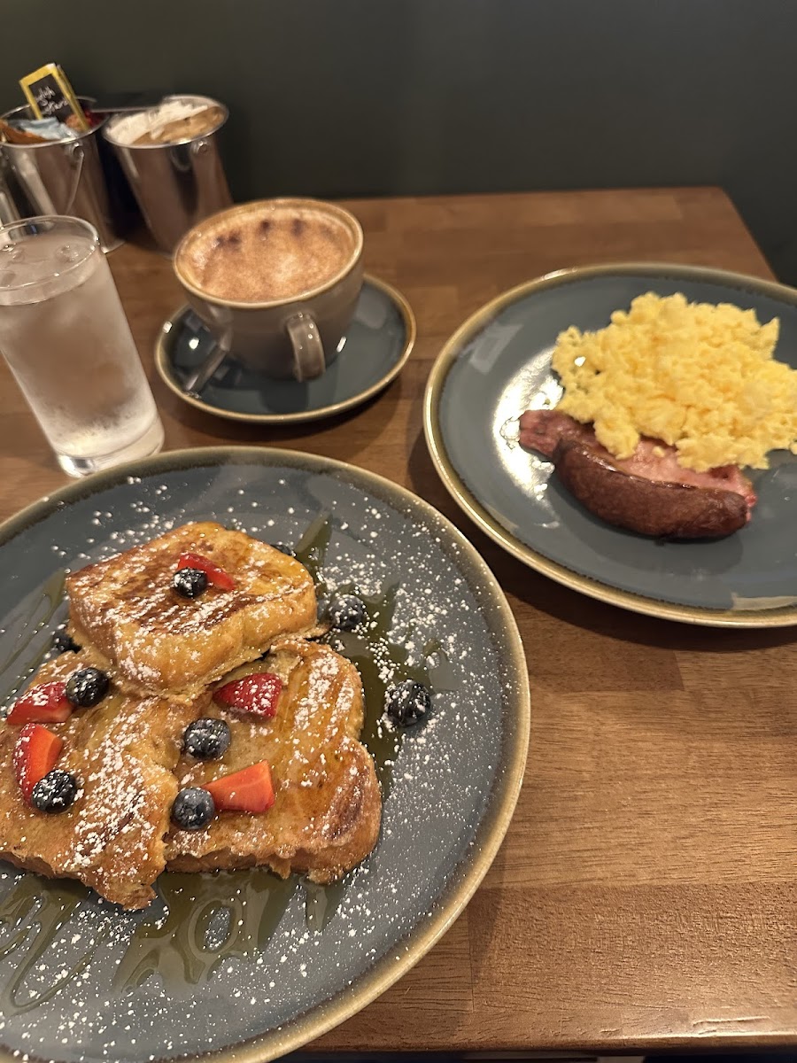 Betty's Cafe & Bistro - Photo 3