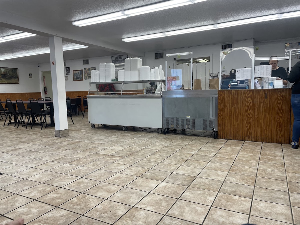 Poppa Jimmy's Catfish & More - Photo 4