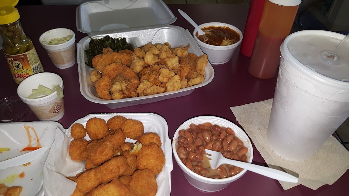 Poppa Jimmy's Catfish & More - Photo 5