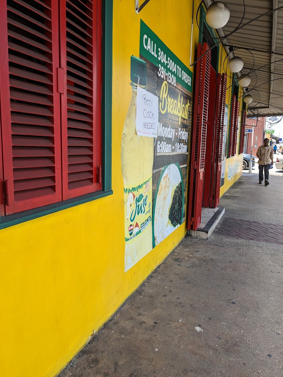 Shiann's Food Palace - Photo 6