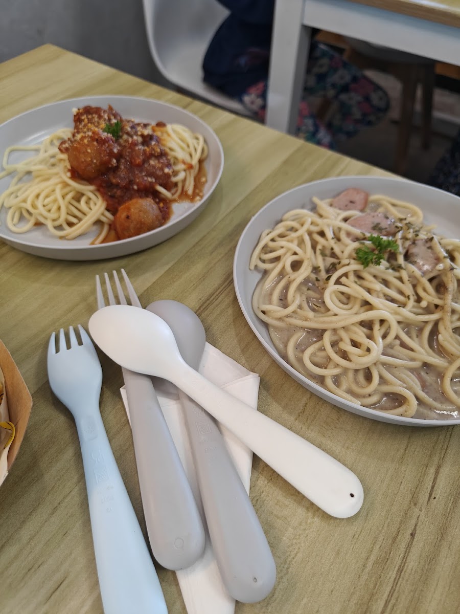 Calma Cafe (Coffee & Patisserie) - Photo 2