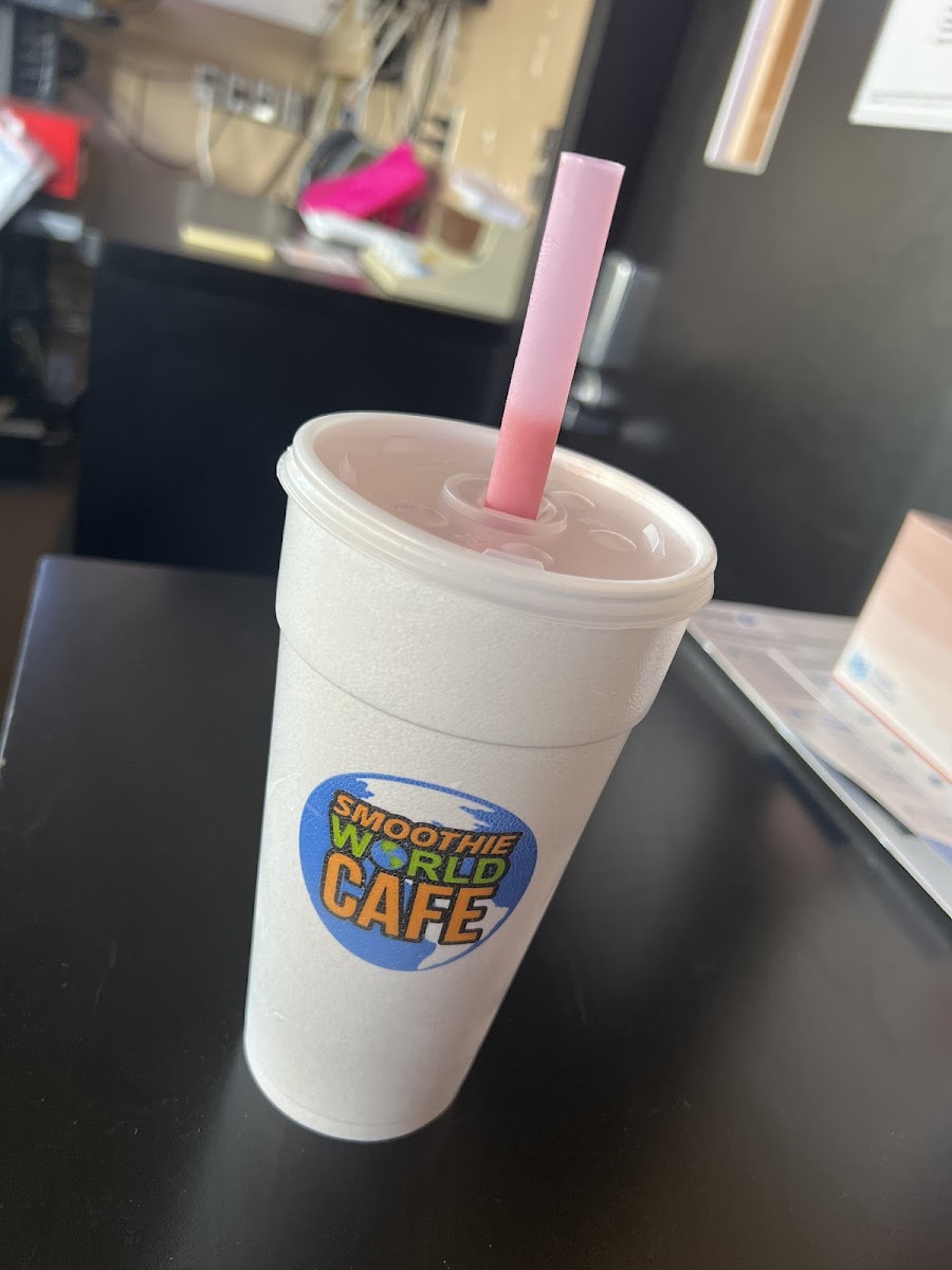 Smoothie World Cafe - Photo 2