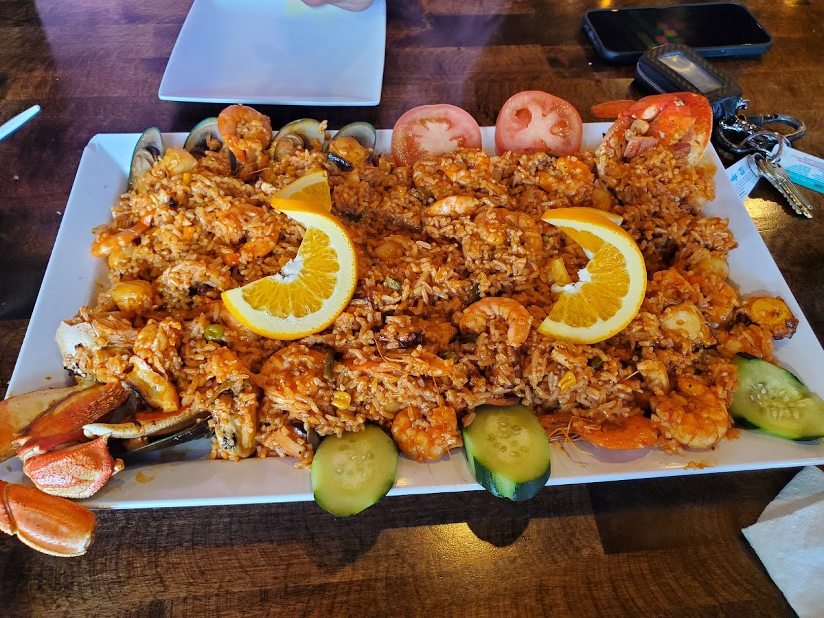 Mariscos El Vallartazo - Photo 7