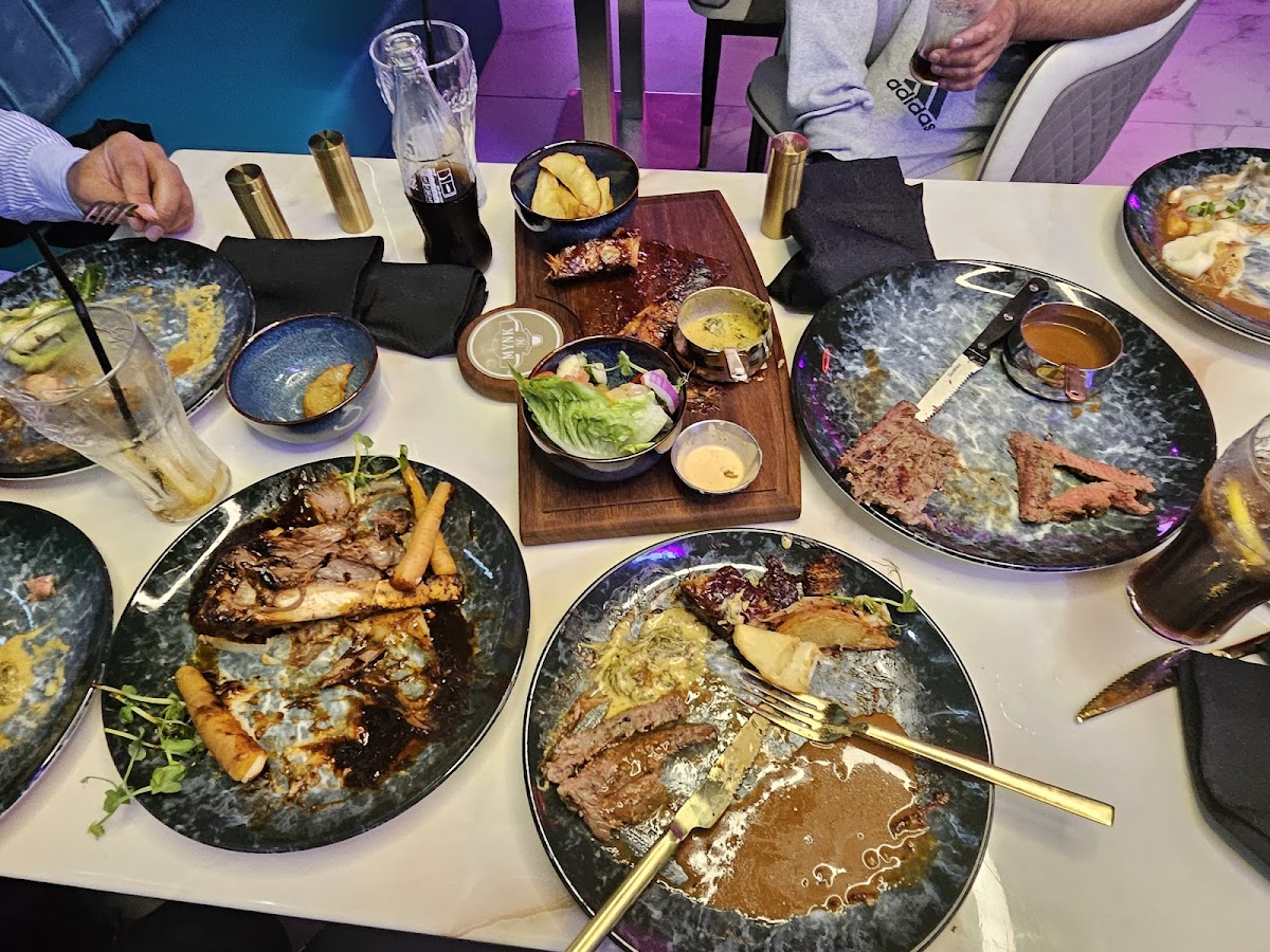 MYNK STEAKHOUSE - Photo 6