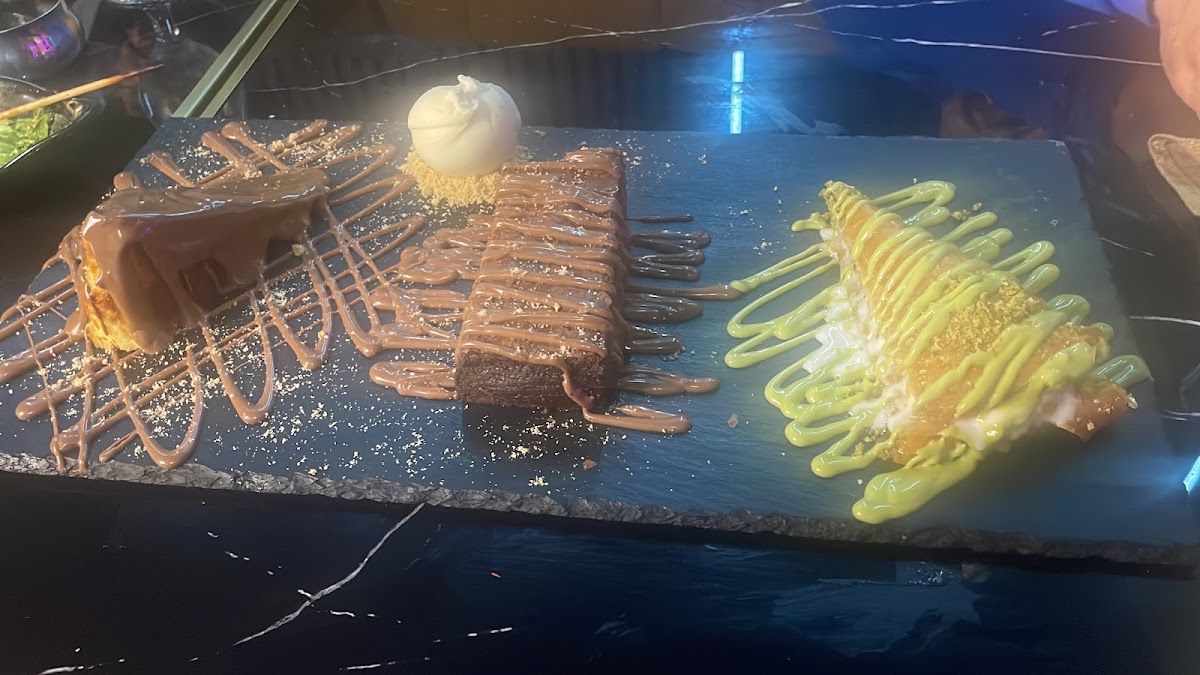 MYNK STEAKHOUSE - Photo 8
