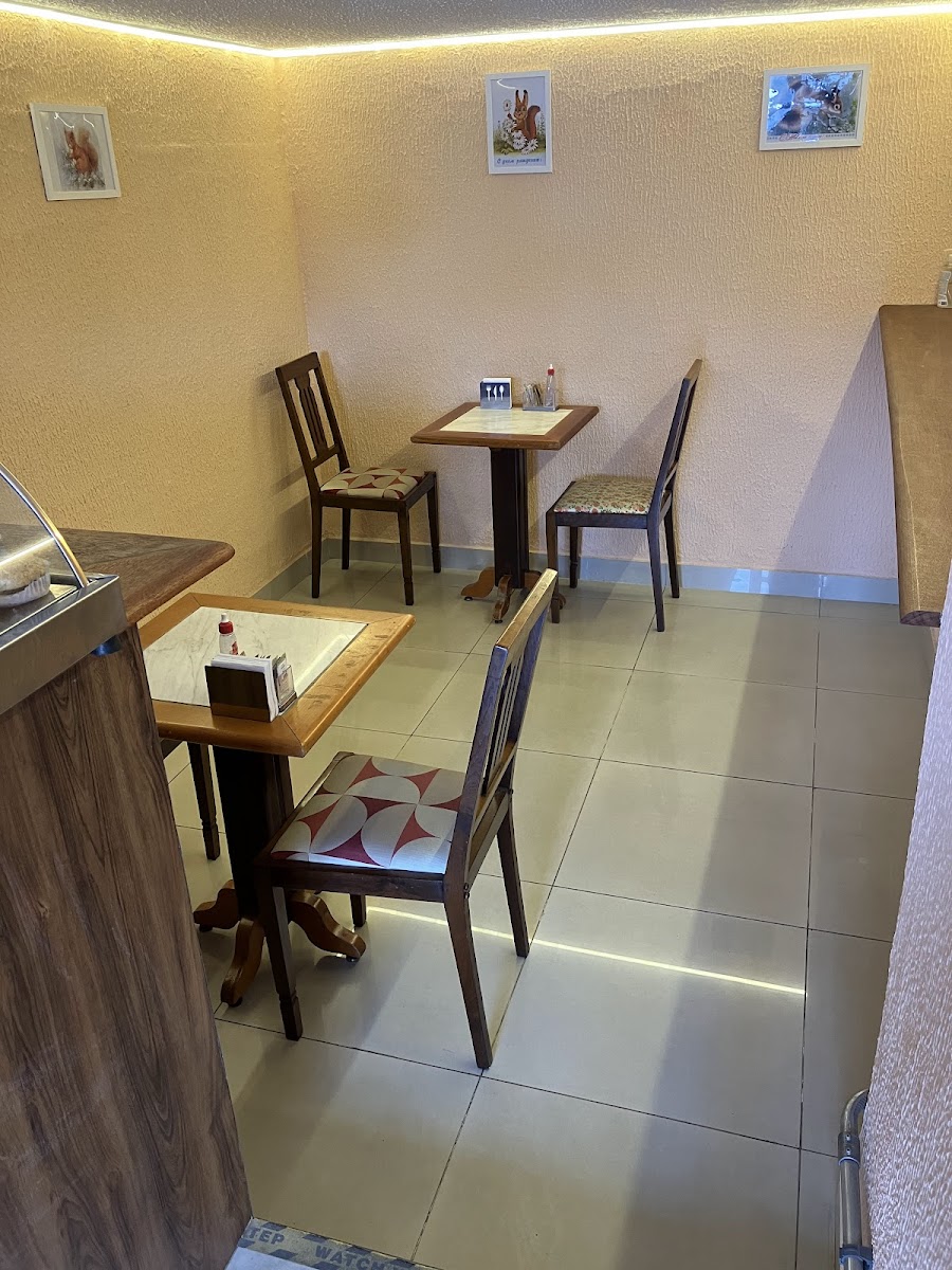 Belka Cafeteria Russa