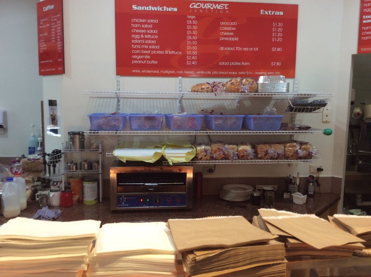 Gourmet Junction Sandwich Bar - Photo 9