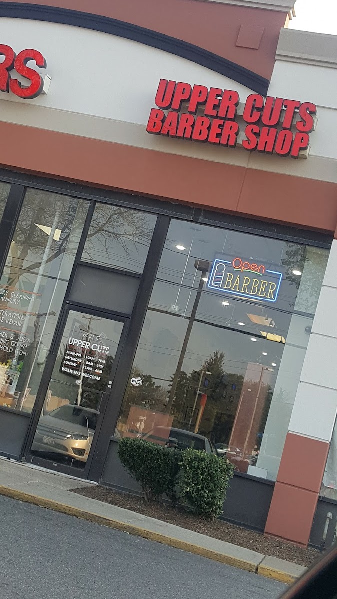 Elite Cuts Barbershop - Photo 6