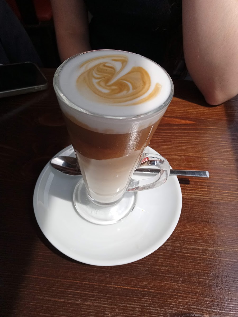 Poppy Cafe - Photo 2
