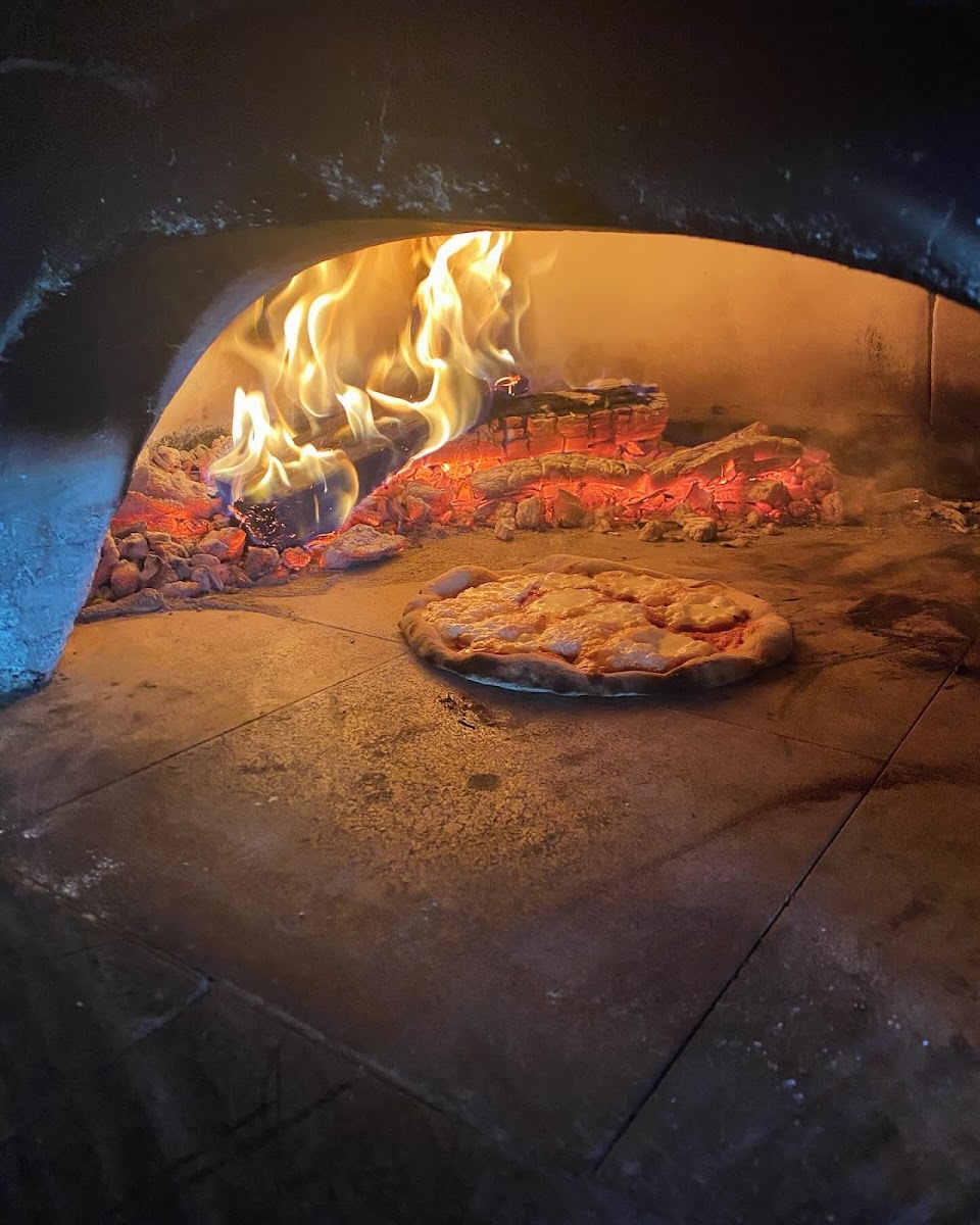Ample Pizza - Photo 3