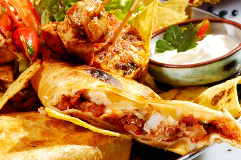 Lucas Tacos Restaurant - Photo 7
