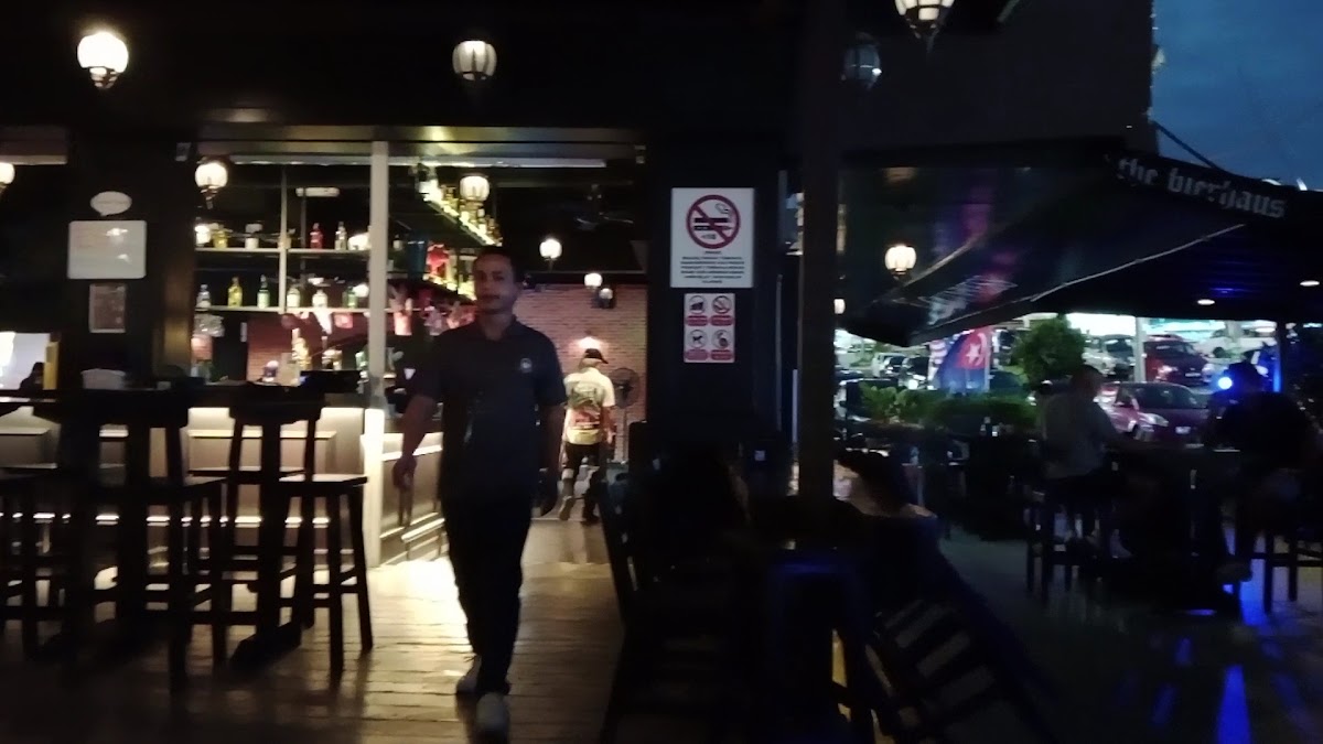 The Bierhaus Century Garden - Photo 1