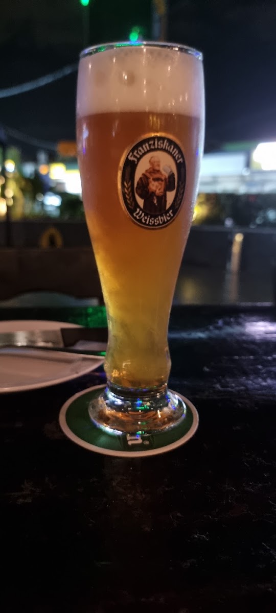 The Bierhaus Century Garden - Photo 6