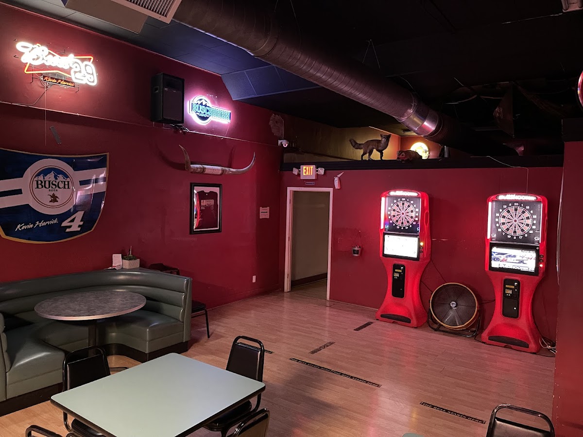 Quarthouse Lounge & Grill - Photo 1