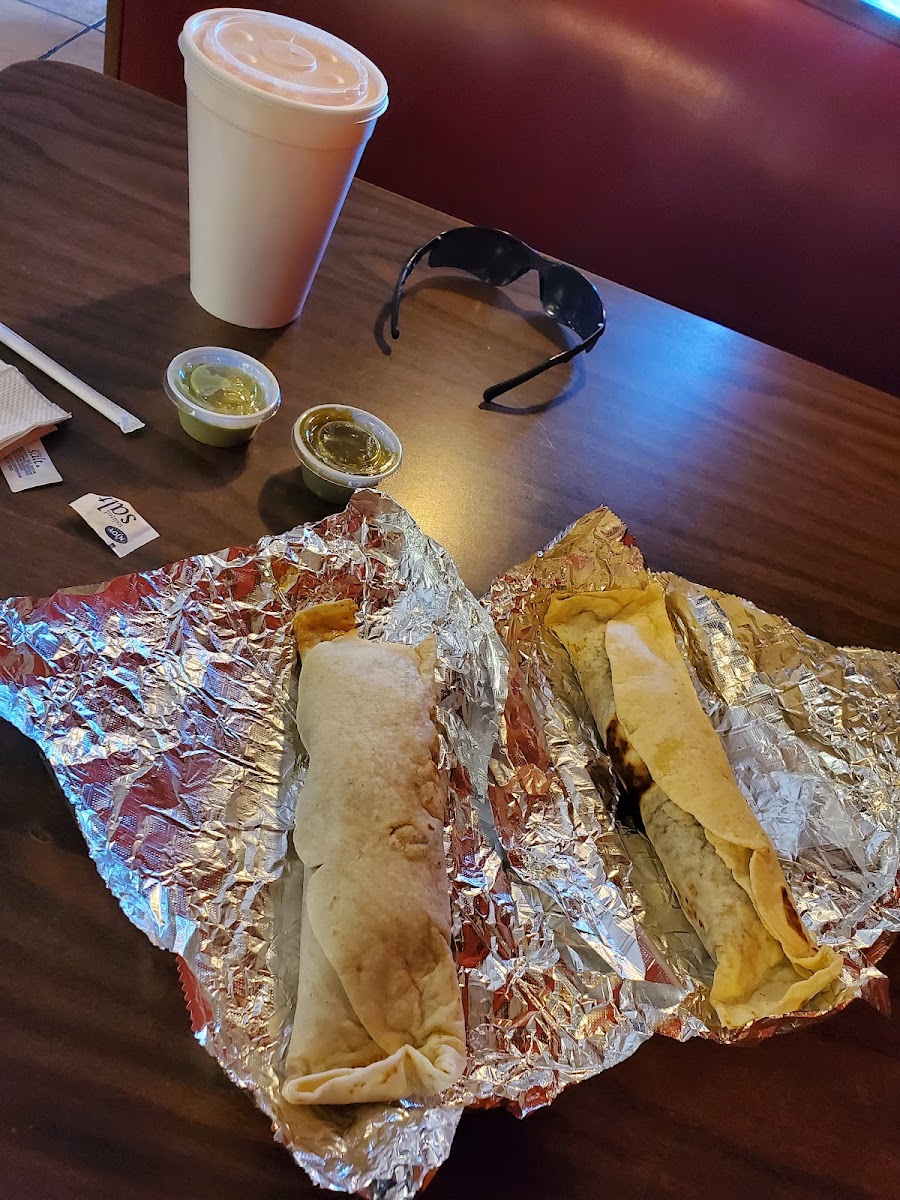 Pesado Burrito - Photo 4