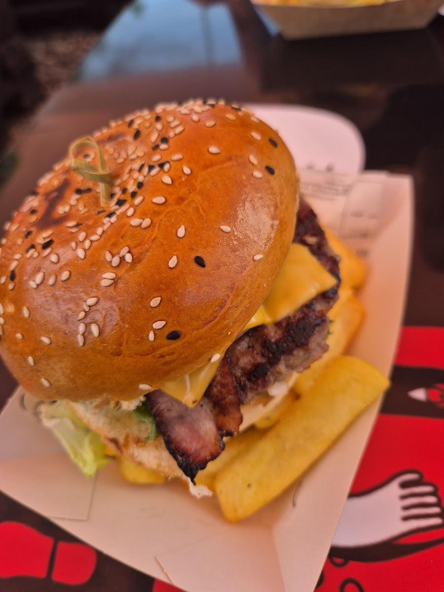 Foodie The Van - Photo 5